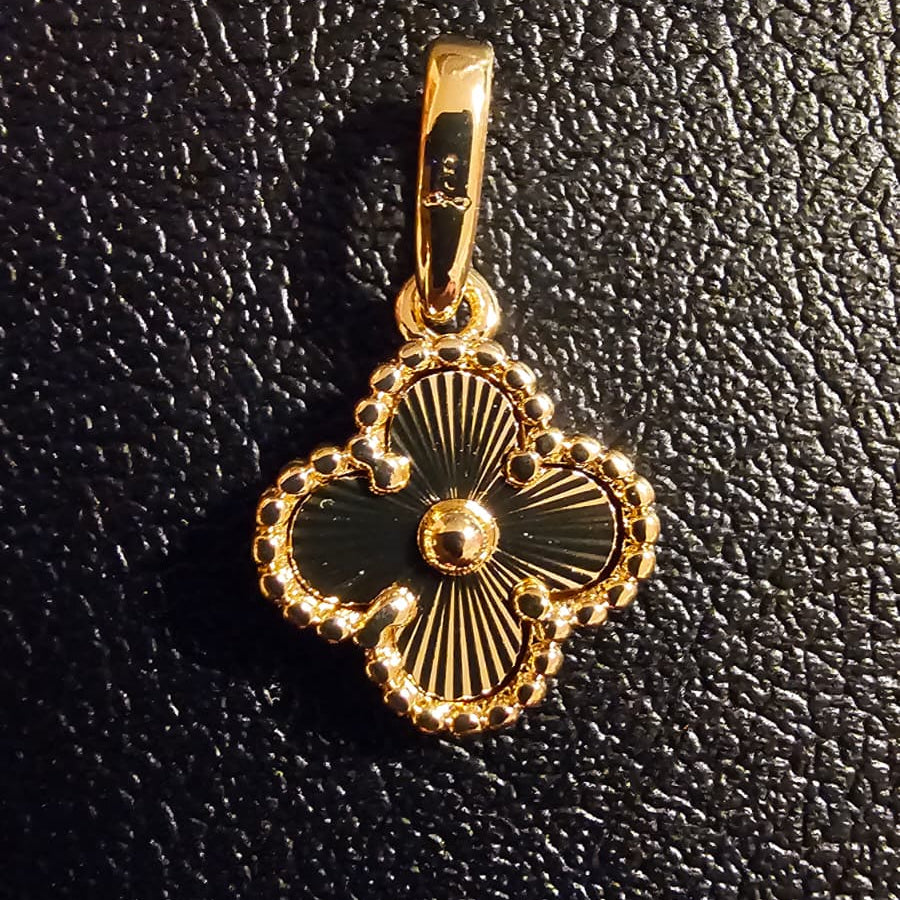 Dije Clover Sol Esfera